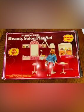 1983 Vintage Barbie Beauty Salon Set/ 43 Year old set 🩷🫶🏽